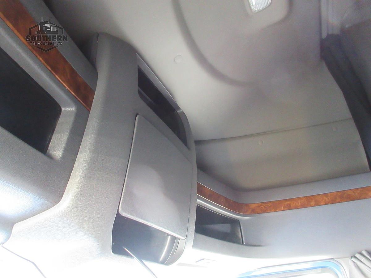 Used 2021 INTERNATIONAL LT