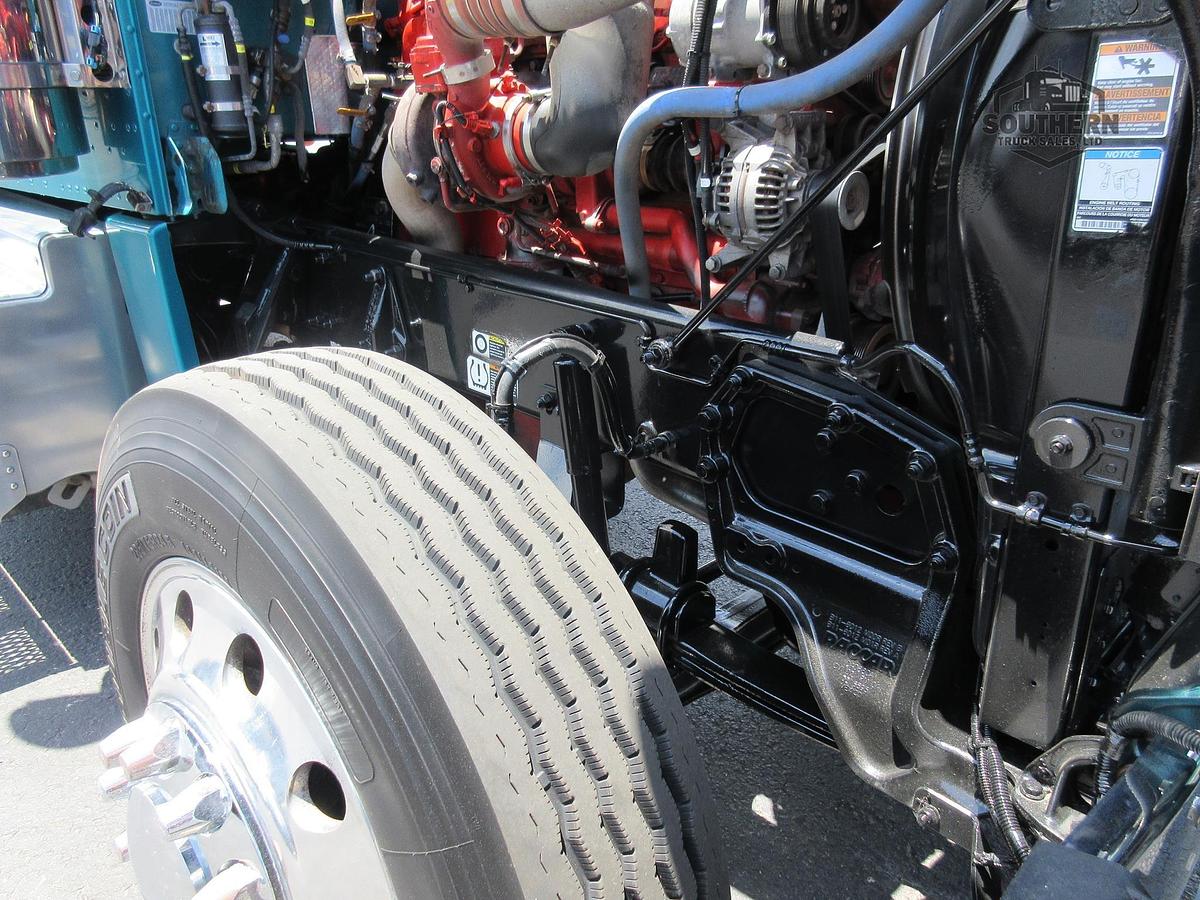 Used 2022 PETERBILT 389