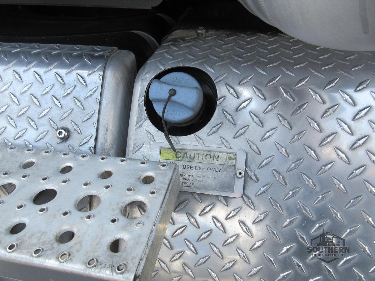 Used 2019 FREIGHTLINER CORONADO 122 SD