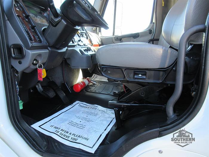 Used 2017 FREIGHTLINER BUSINESS CLASS M2 106