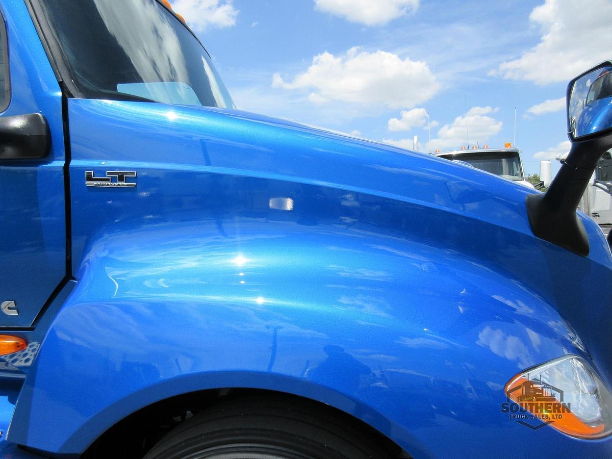 Used 2021 INTERNATIONAL LT