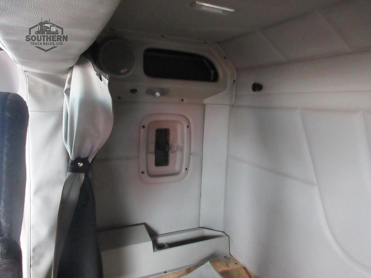 Used 2019 PETERBILT 567