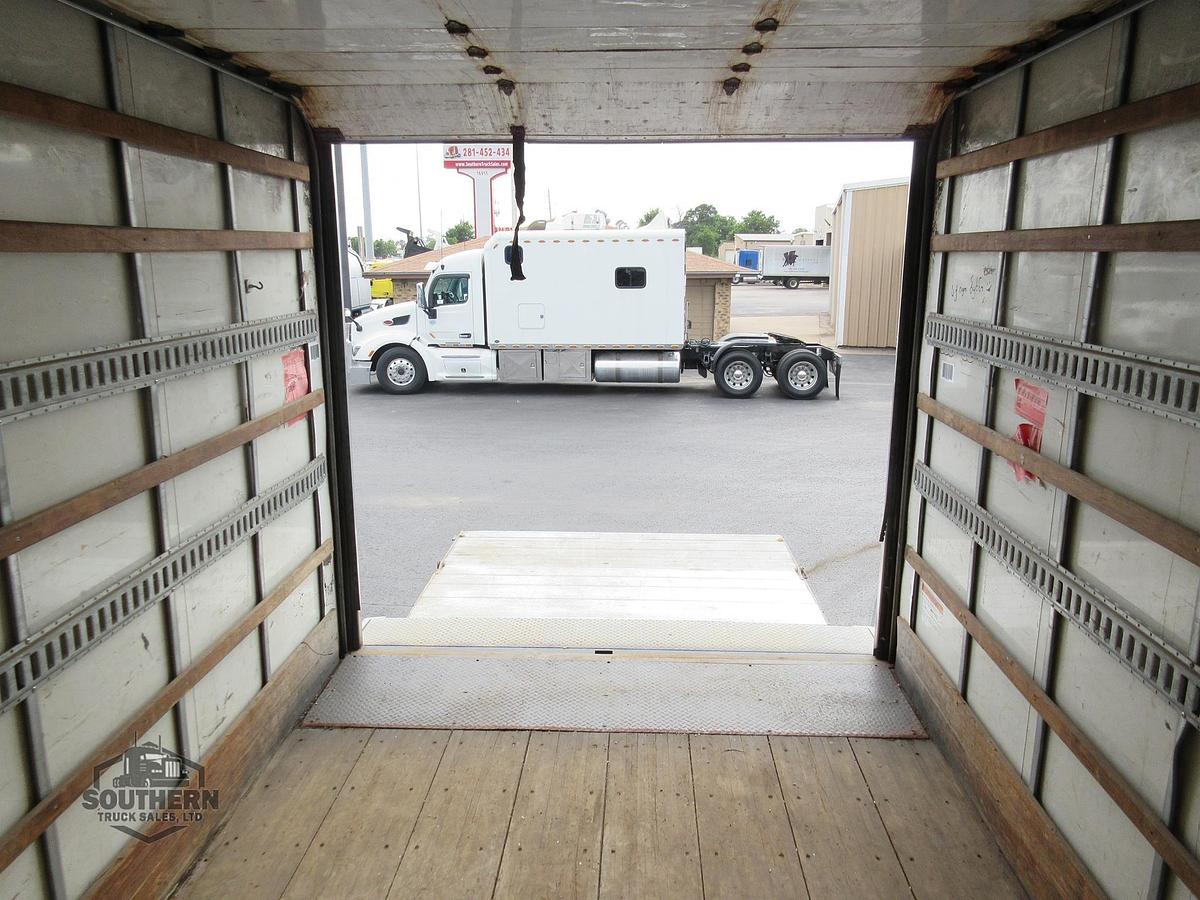 Used 2017 FREIGHTLINER BUSINESS CLASS M2 106