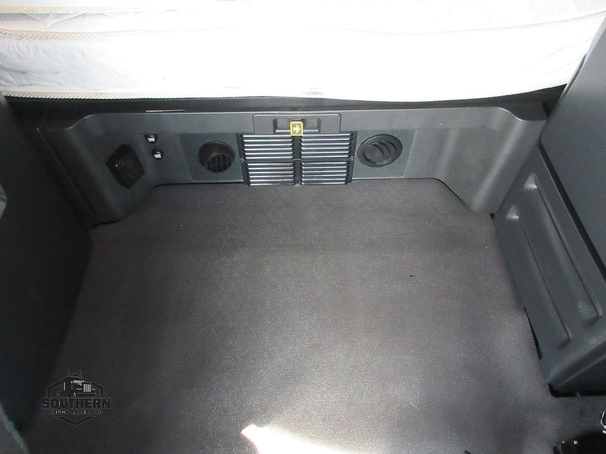 Used 2020 FREIGHTLINER CASCADIA 126