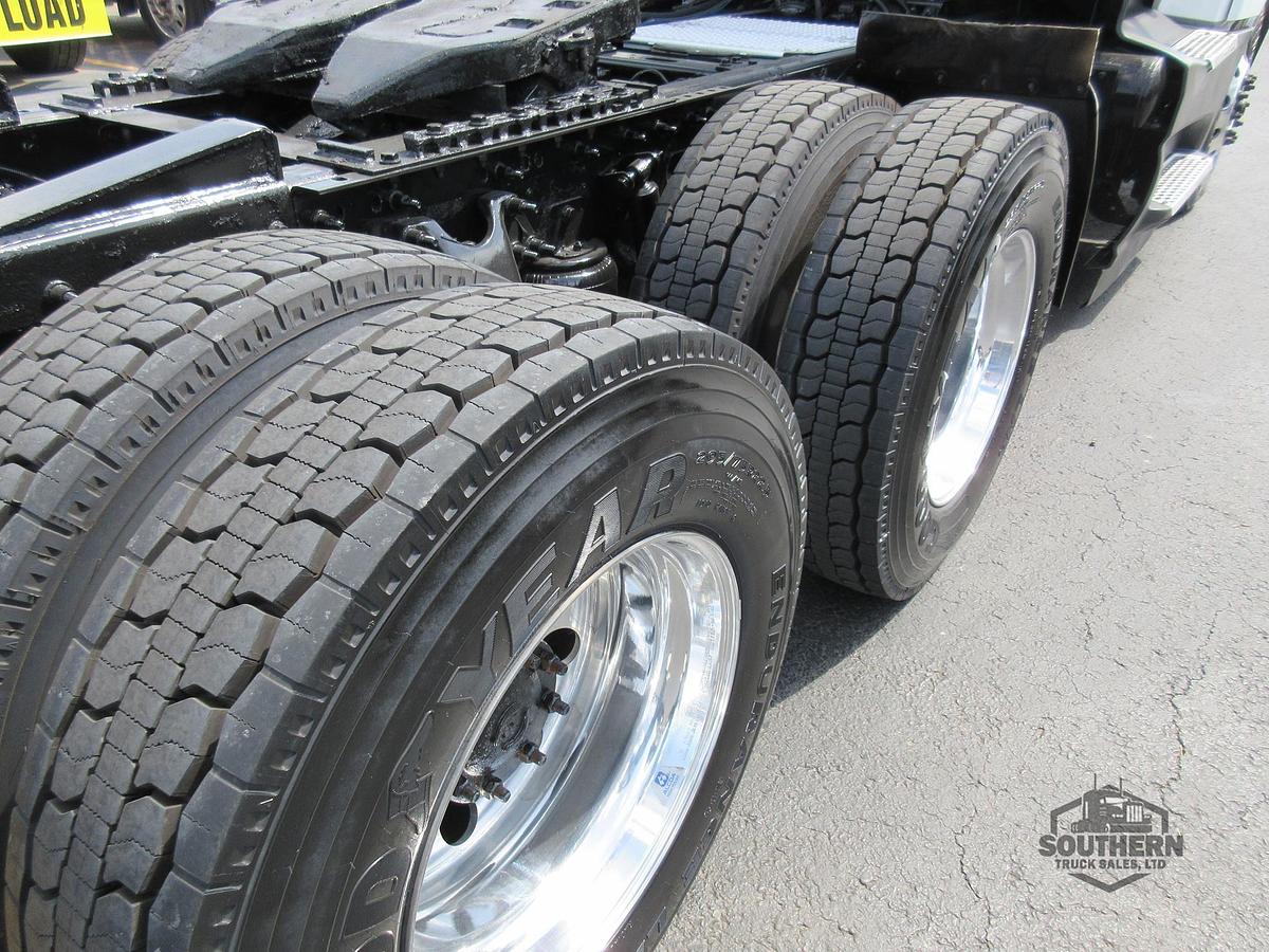 Used 2021 INTERNATIONAL LT