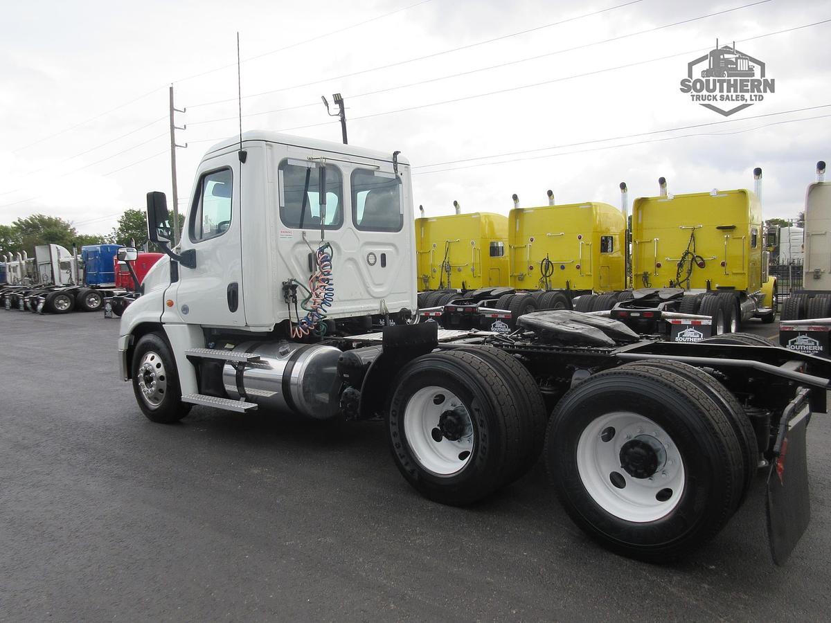 Used 2020 FREIGHTLINER CASCADIA 125