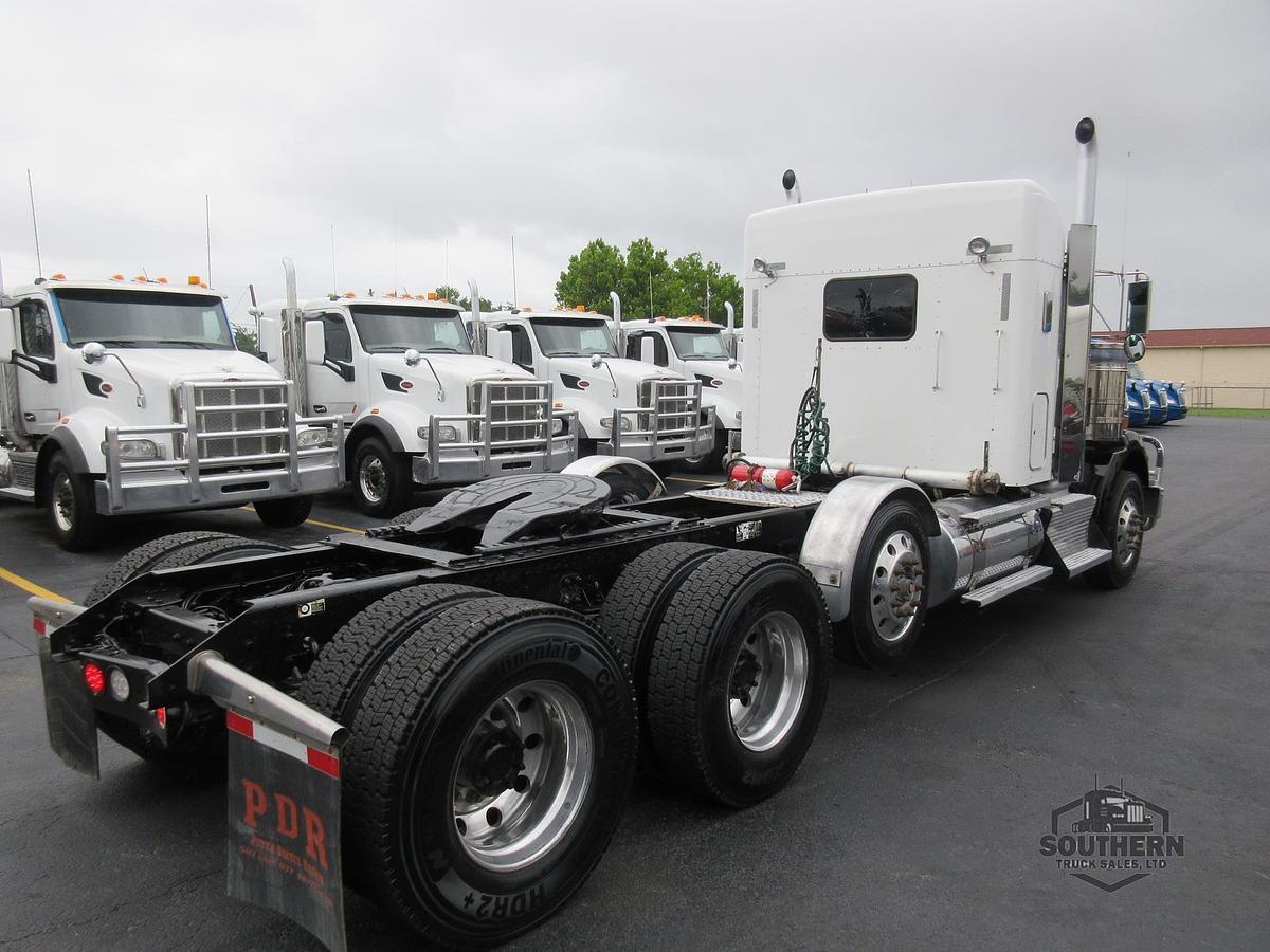 Used 2015 KENWORTH T800