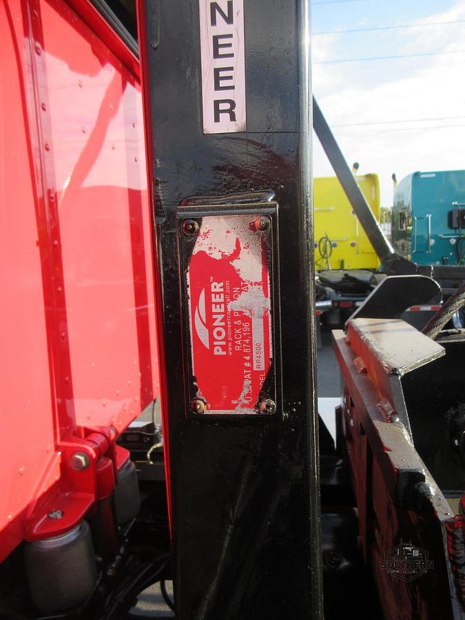 Used 2019 PETERBILT 348