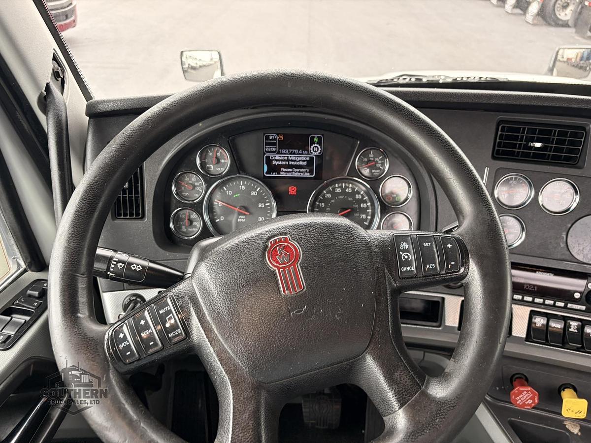 Used 2022 KENWORTH T680
