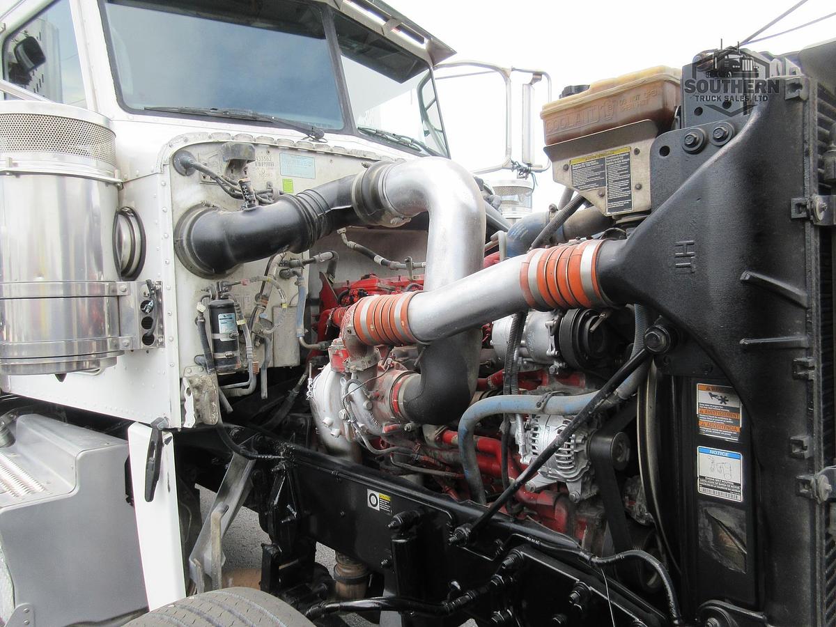 Used 2018 PETERBILT 389