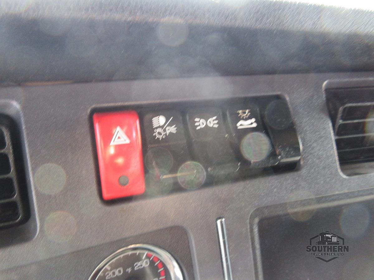 Used 2023 KENWORTH T880