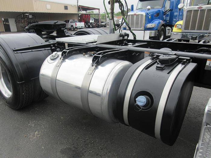 Used 2020 PETERBILT 567