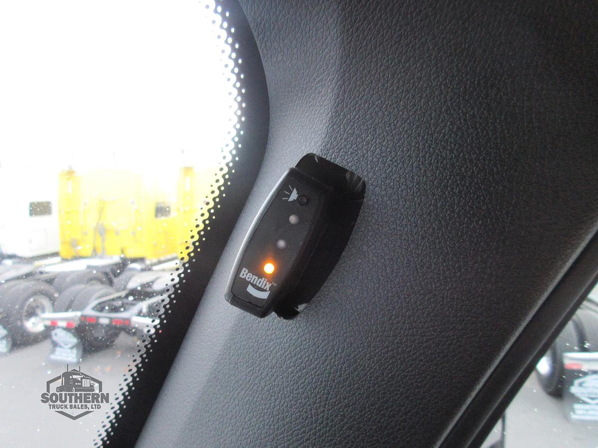 Used 2020 FREIGHTLINER CASCADIA 126