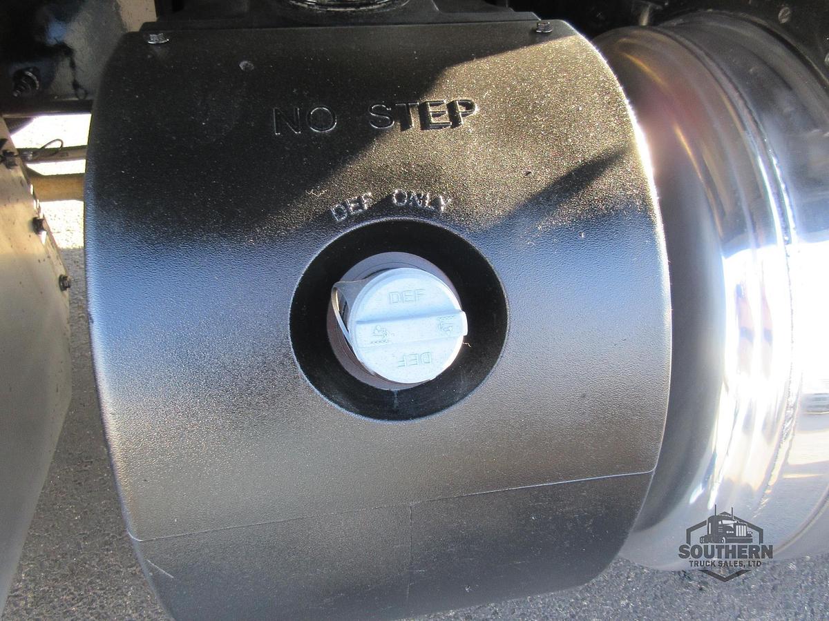 Used 2023 PETERBILT 567