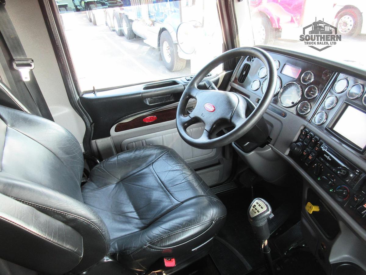 Used 2019 PETERBILT 389