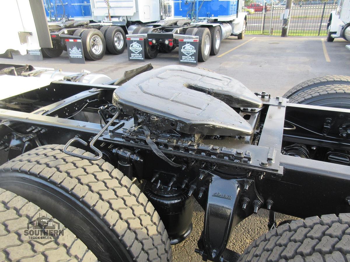 Used 2018 FREIGHTLINER CASCADIA 113