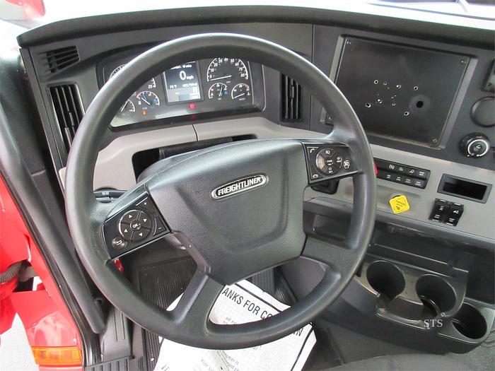 Used 2018 FREIGHTLINER CASCADIA 126