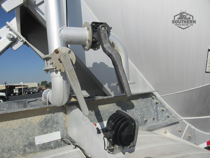 Used 2011 POLAR 41 ft