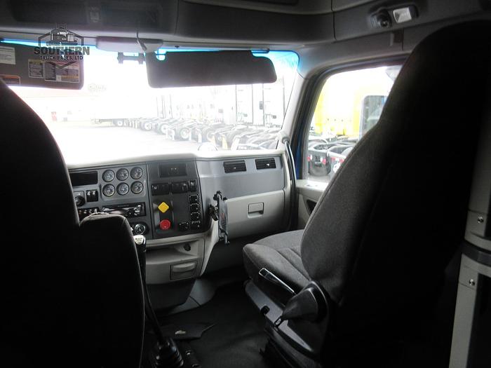 Used 2018 PETERBILT 567