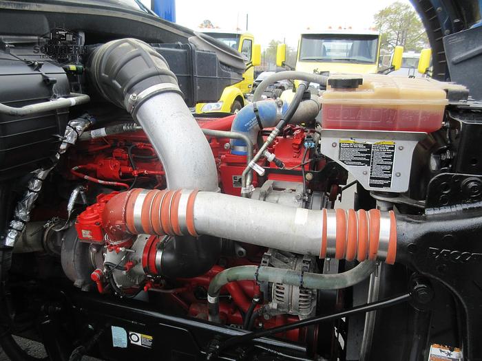 Used 2020 PETERBILT 567