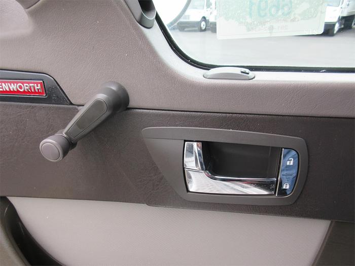 Used 2021 KENWORTH T270