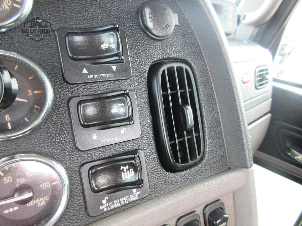 Used 2020 PETERBILT 389