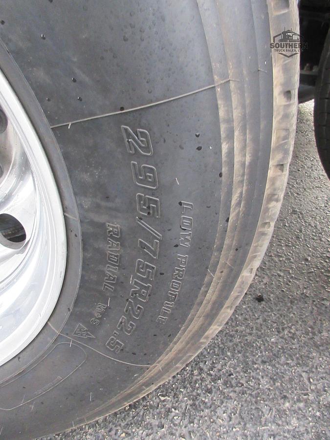 Used 2020 FREIGHTLINER CASCADIA 126