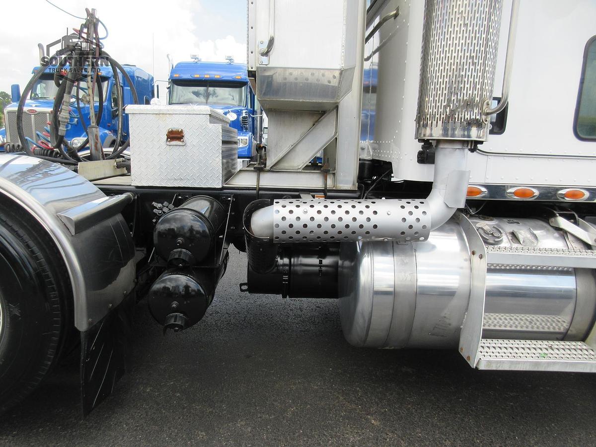 Used 2008 PETERBILT 367