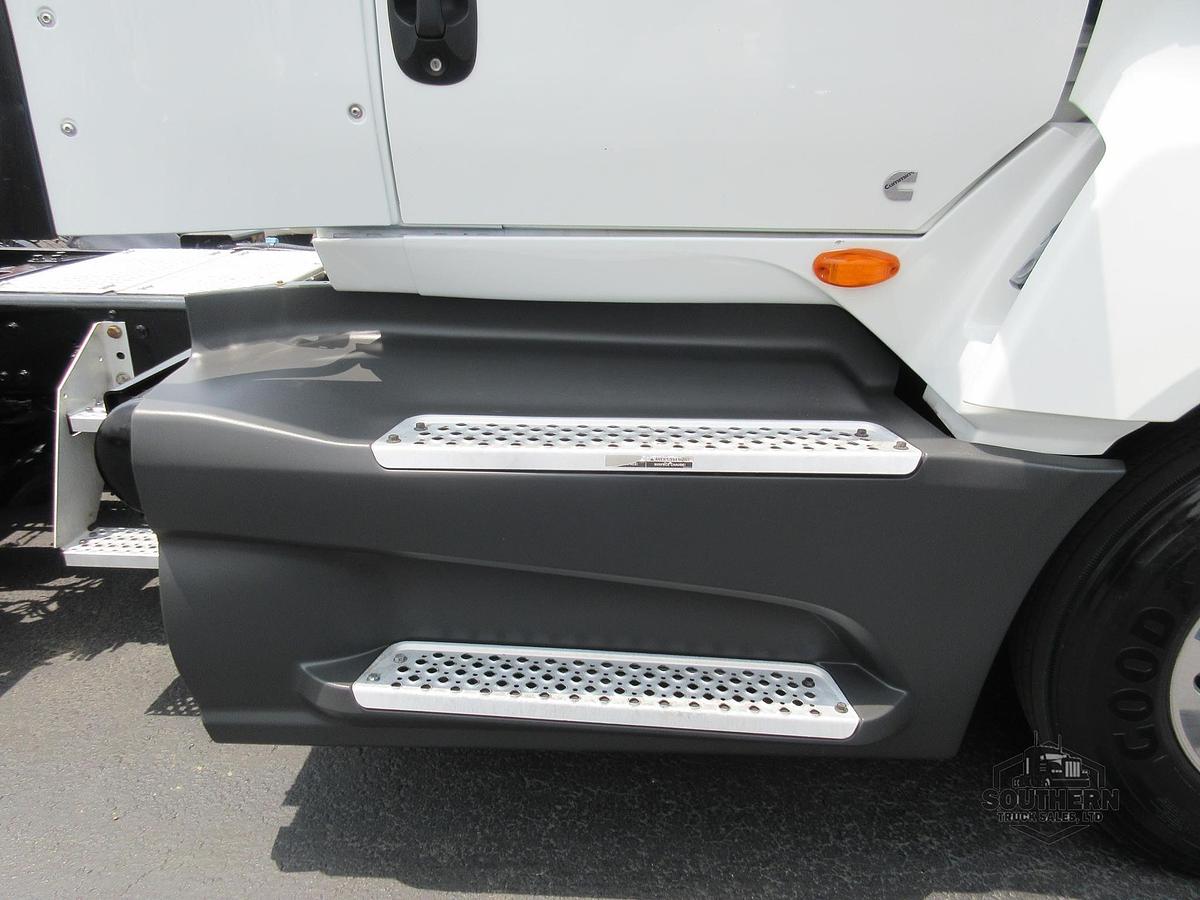 Used 2021 INTERNATIONAL LT