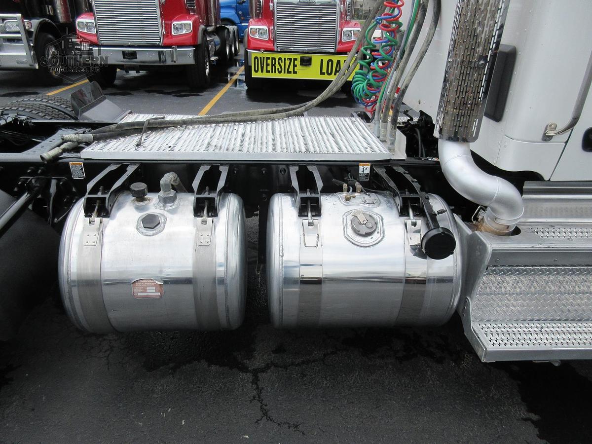 Used 2020 PETERBILT 567