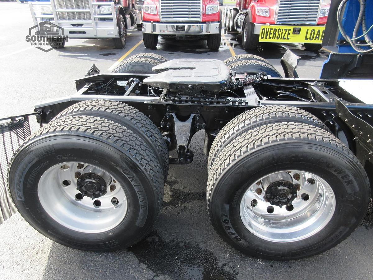 Used 2021 INTERNATIONAL LT