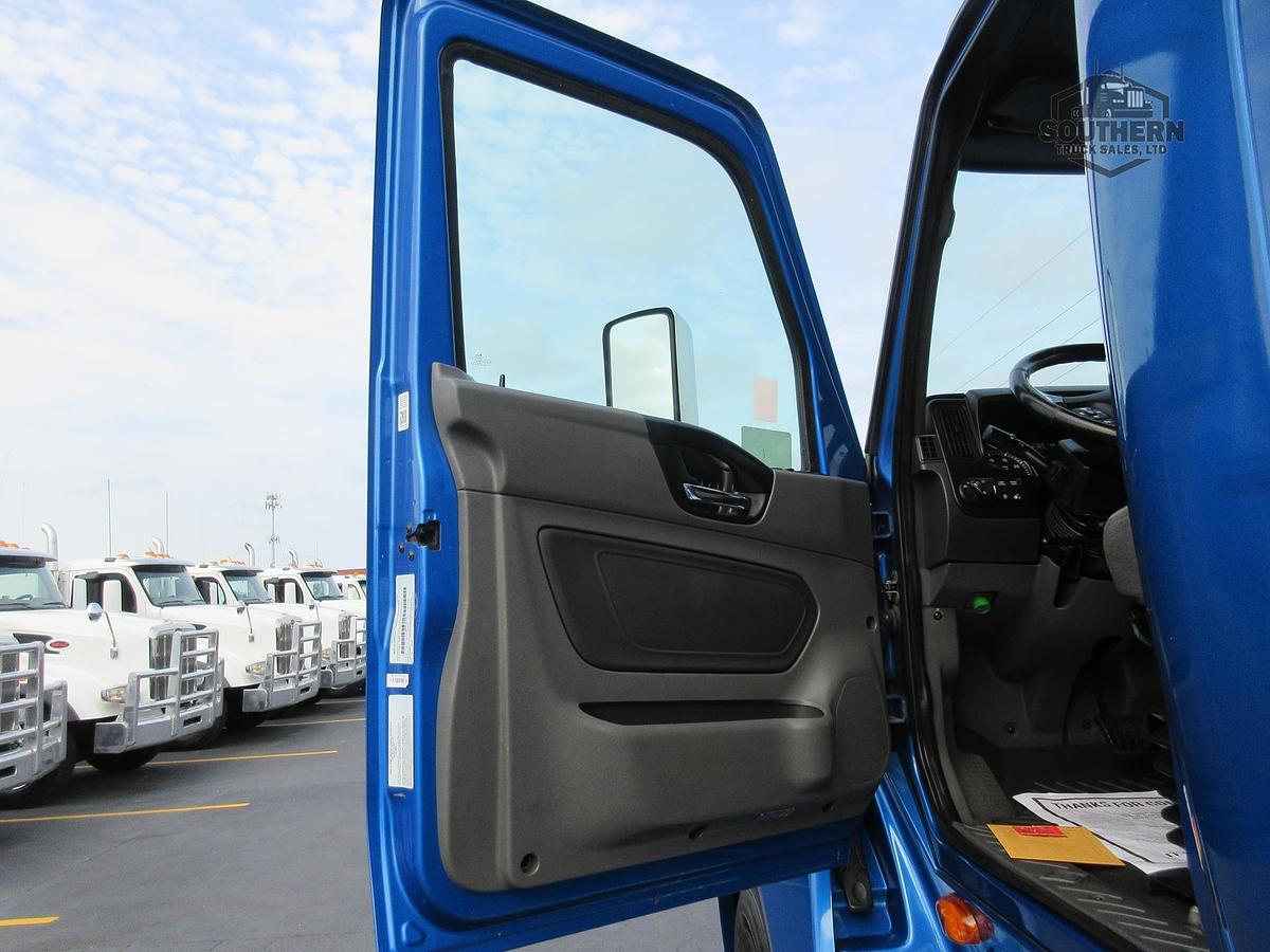 Used 2021 INTERNATIONAL LT