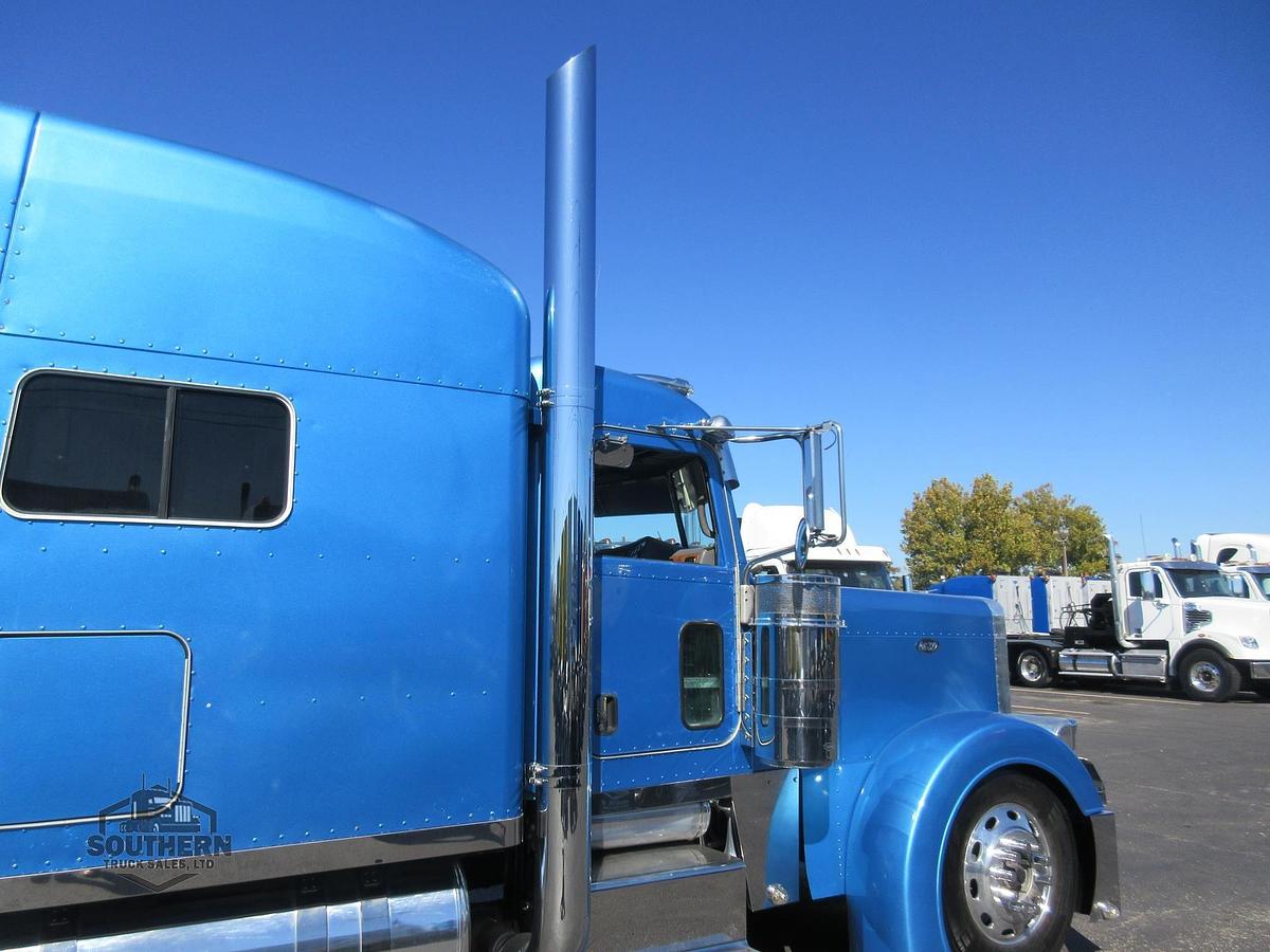 Used 2006 PETERBILT 379EXHD