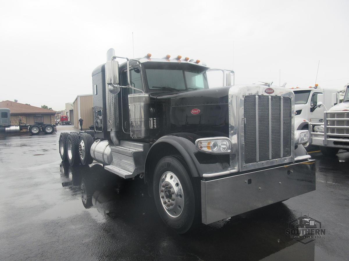 Used 2023 PETERBILT 389