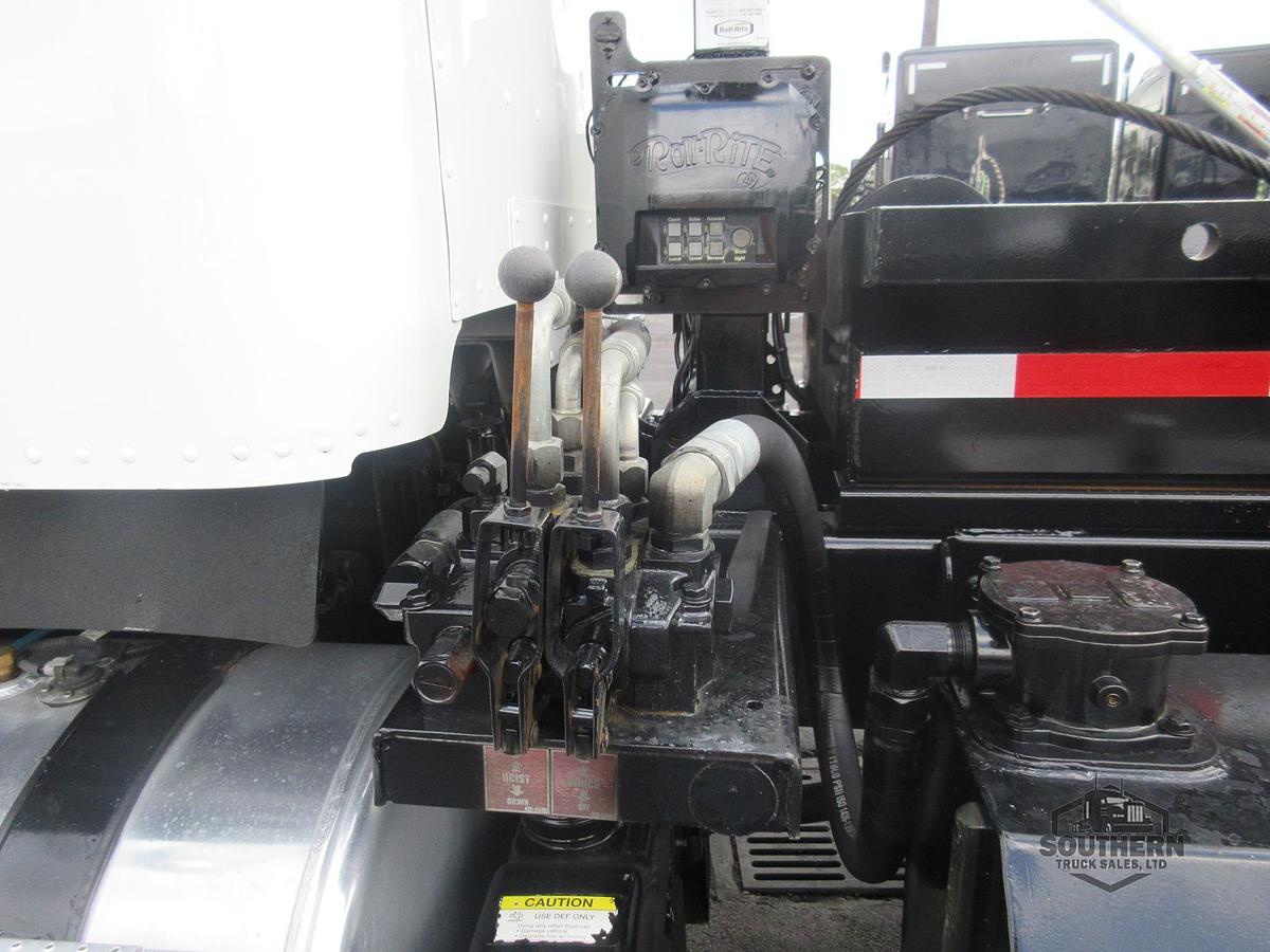 Used 2016 FREIGHTLINER CORONADO 122 SD
