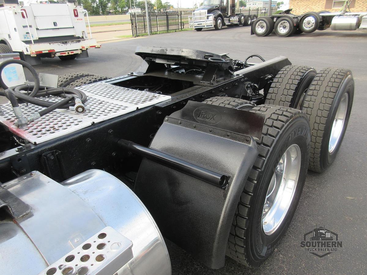 Used 2013 KENWORTH T800