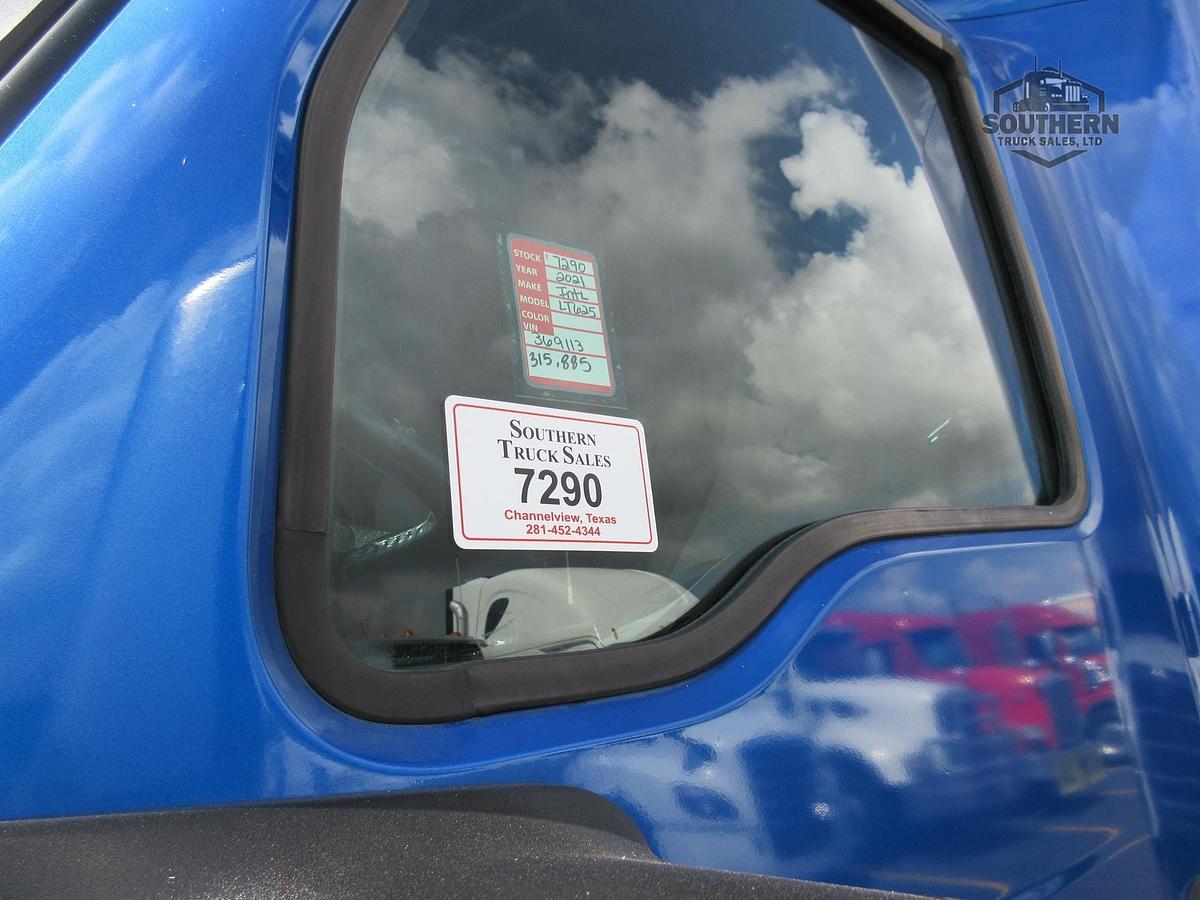 Used 2021 INTERNATIONAL LT