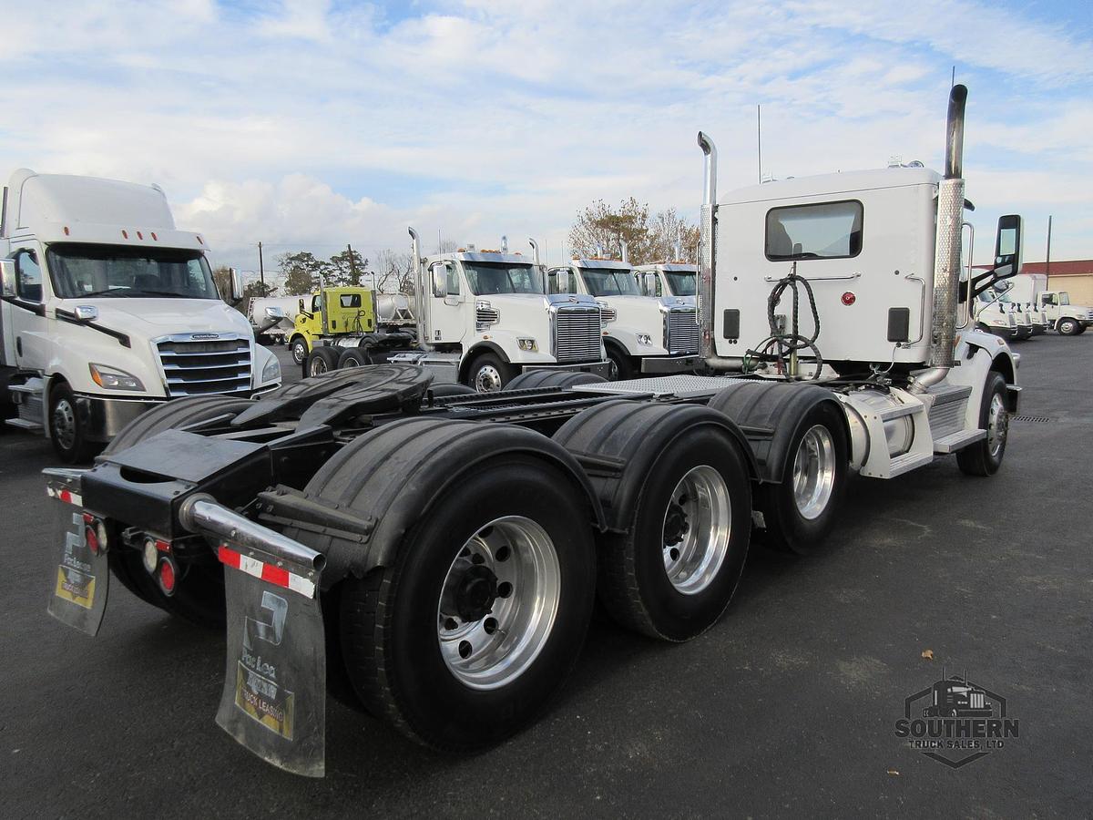 Used 2020 PETERBILT 567