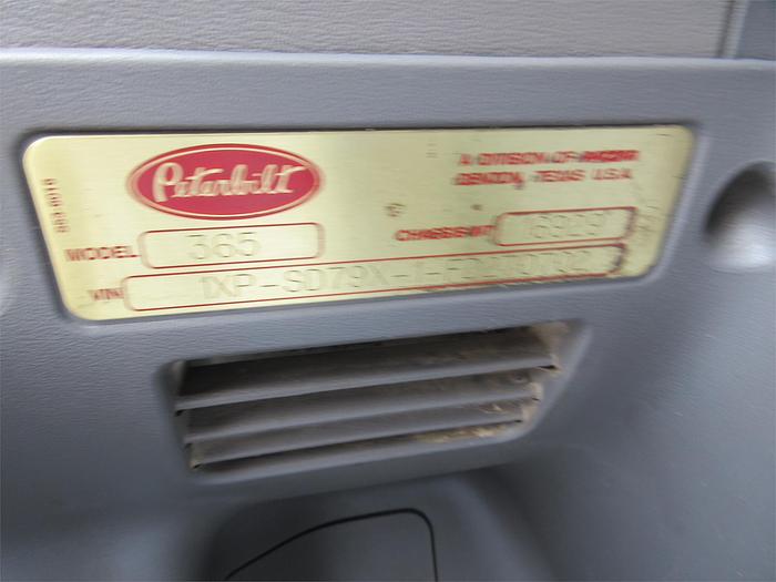 Used 2015 PETERBILT 365