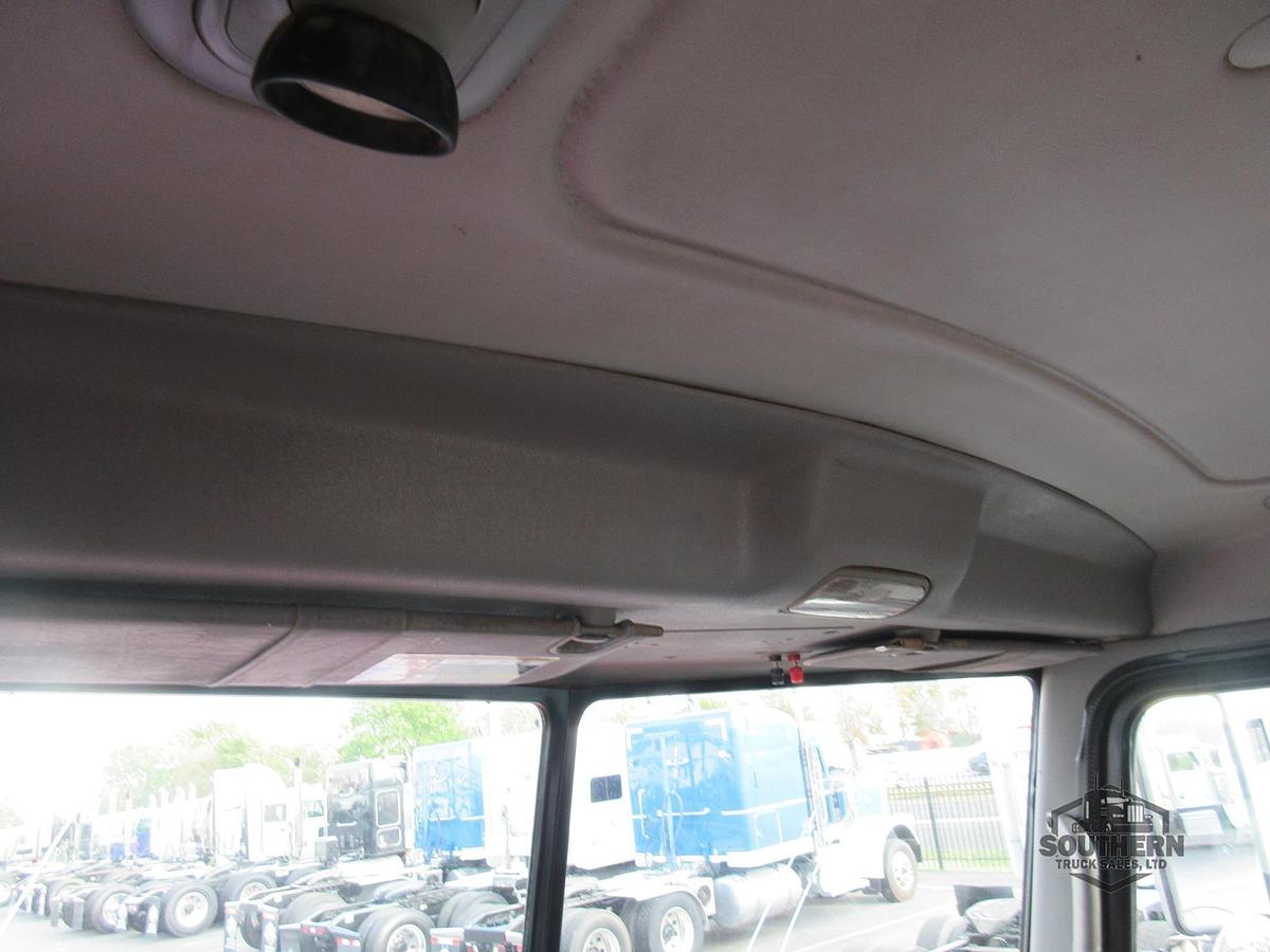 Used 2021 PETERBILT 389