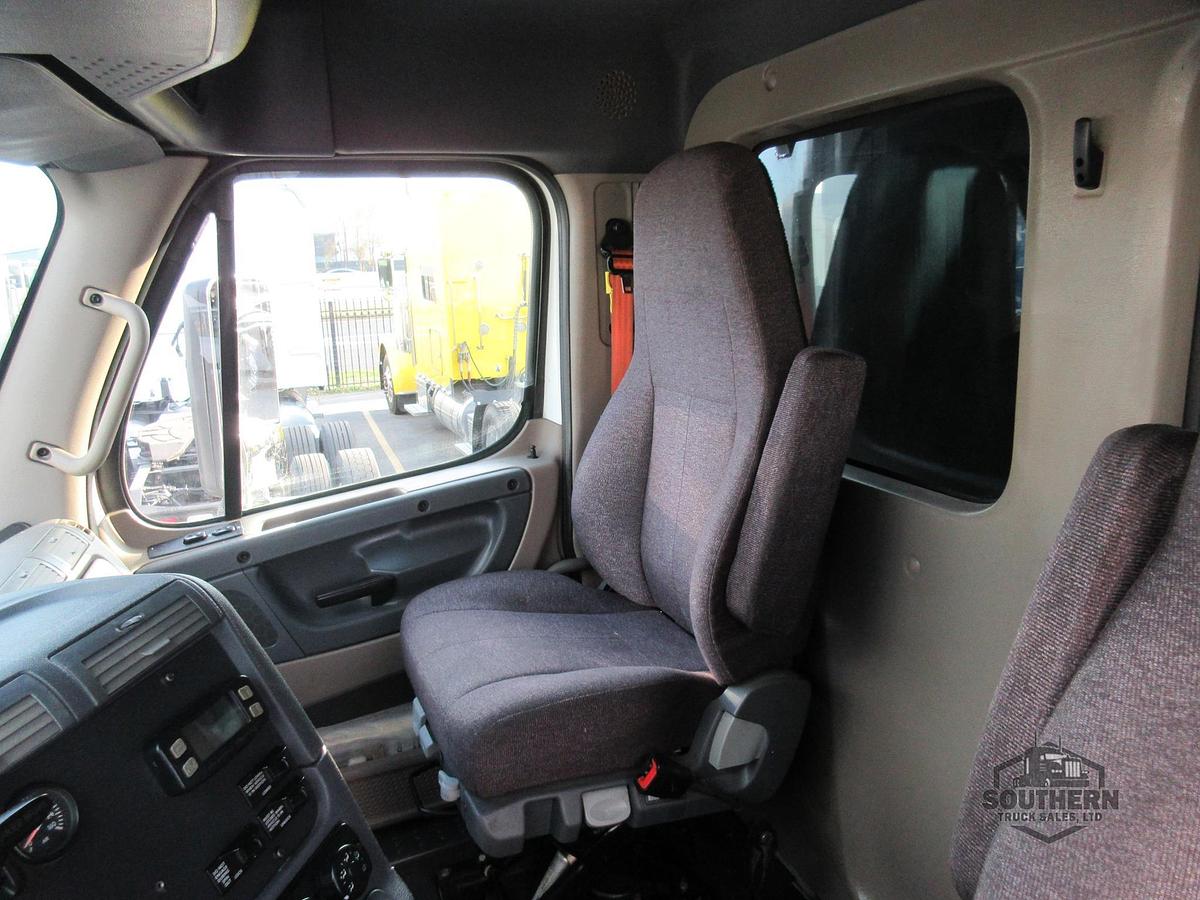 Used 2019 FREIGHTLINER CASCADIA 125