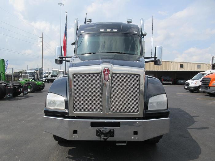 Used 2021 KENWORTH T880