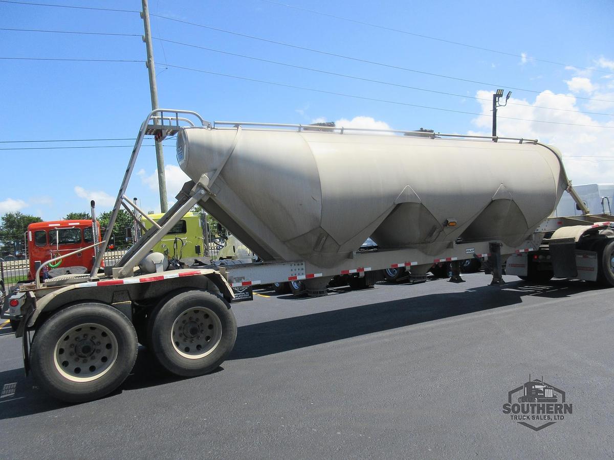 Used 2010 POLAR 1000 cu ft