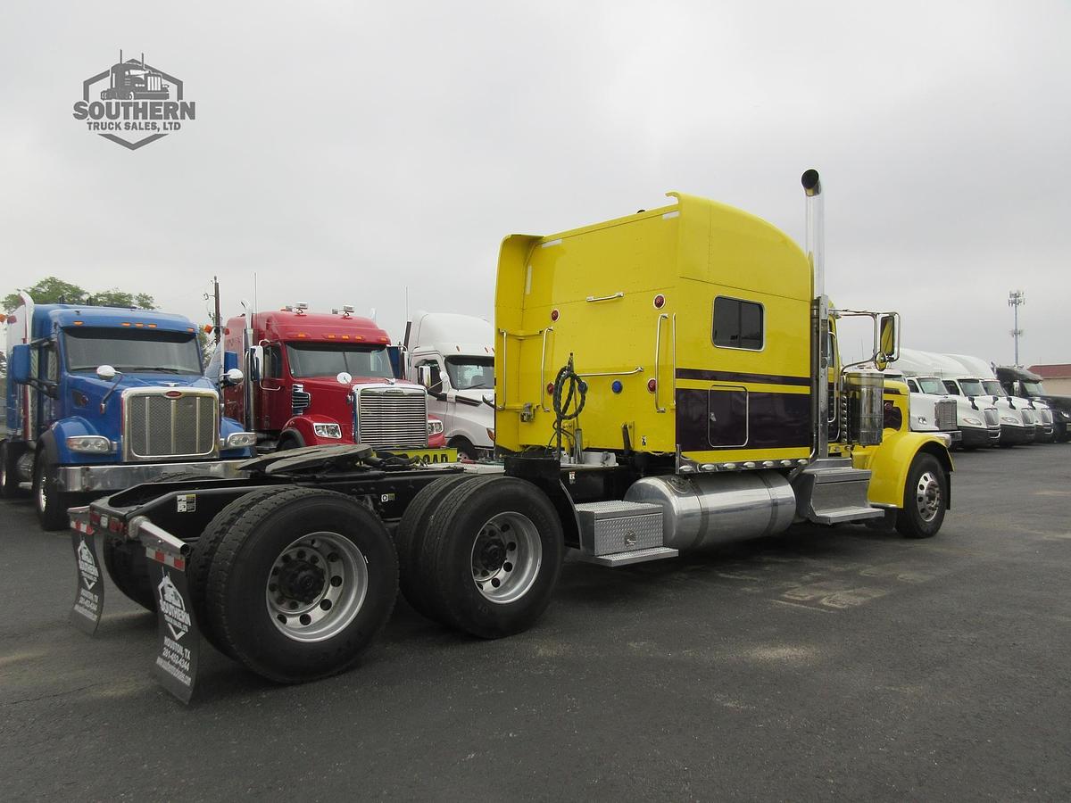 Used 2019 PETERBILT 389