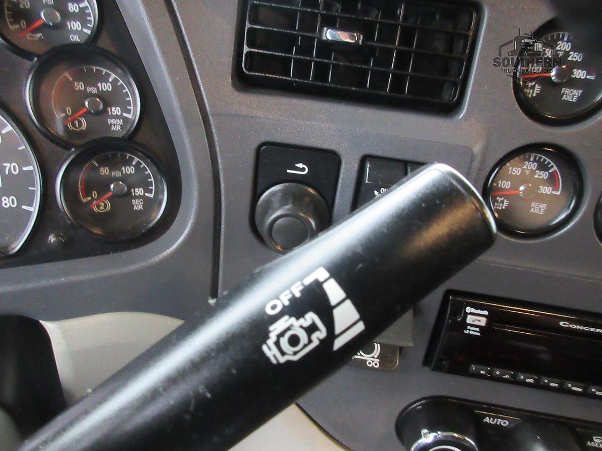 Used 2021 PETERBILT 567