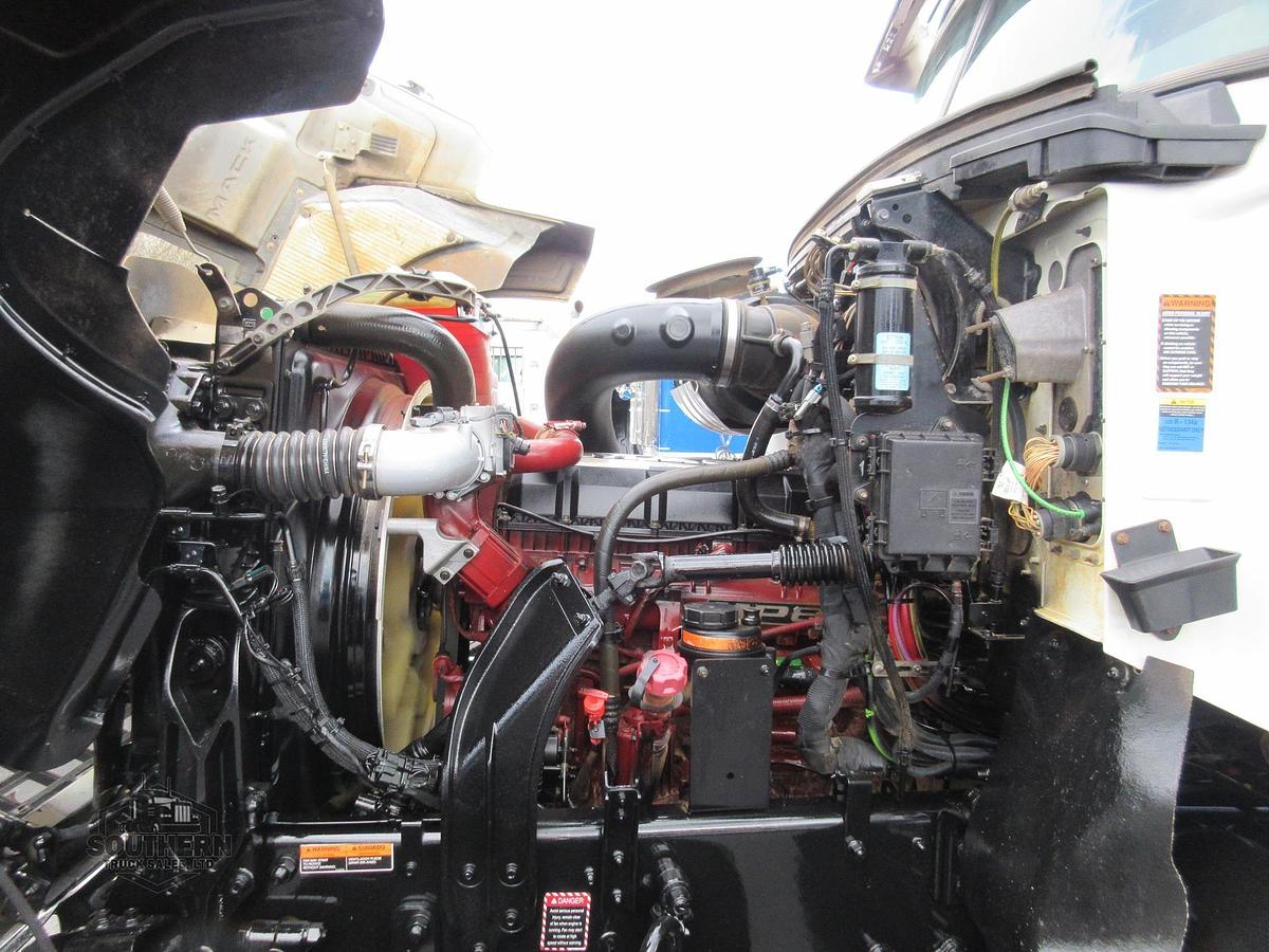 Used 2023 MACK PINNACLE 64T