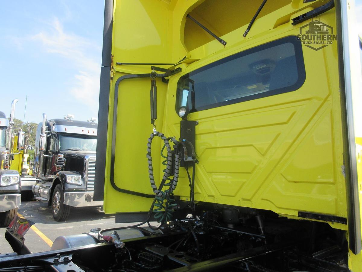 Used 2023 INTERNATIONAL LT