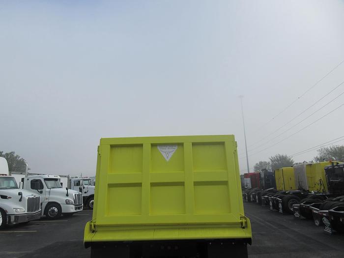 Used 2014 PETERBILT 365