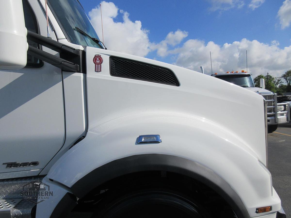 Used 2020 KENWORTH T880