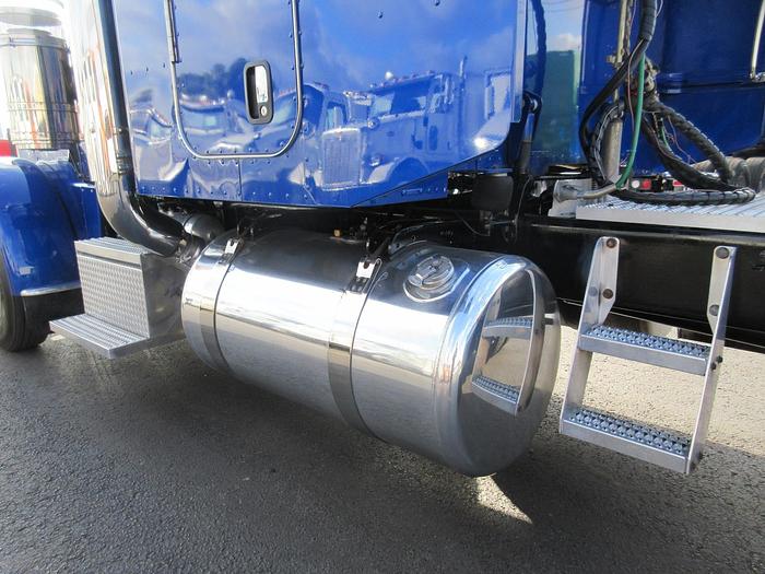 Used 2014 PETERBILT 389